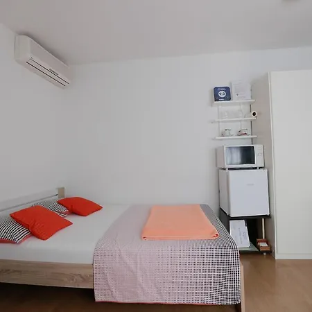 Konukevi Butkovic 3*